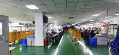 Shenzhen Chuanglixun Optoelectronic Equipment Co., Ltd. linea di produzione in fabbrica