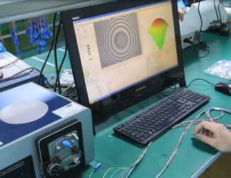 Shenzhen Chuanglixun Optoelectronic Equipment Co., Ltd. linea di produzione in fabbrica