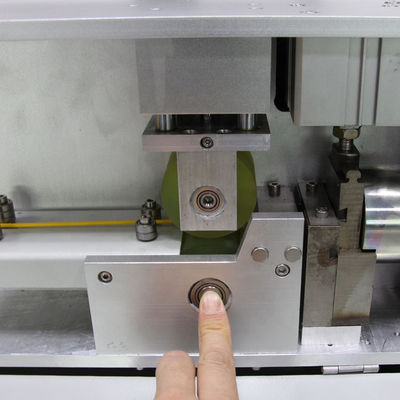 Macchina automatica di fabbricazione del cavo di toppa della fibra